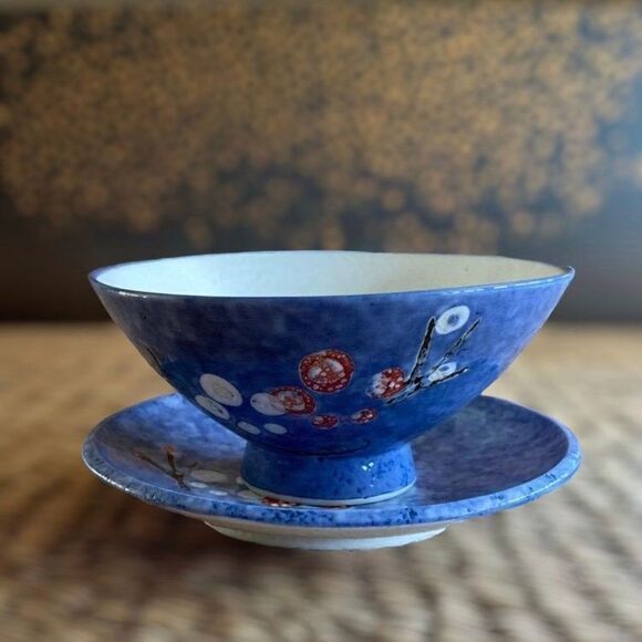 Asian bowl hand painted flowers footed bowl Japanese style. - Picture 2 of 10